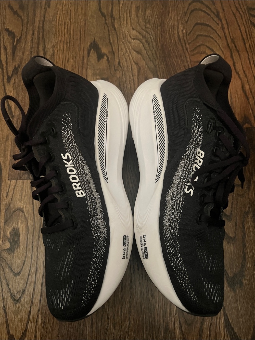 Brooks Adrenaline GTS 25 size 9.5 WIDE black/white/grey - Picture 4 of 10